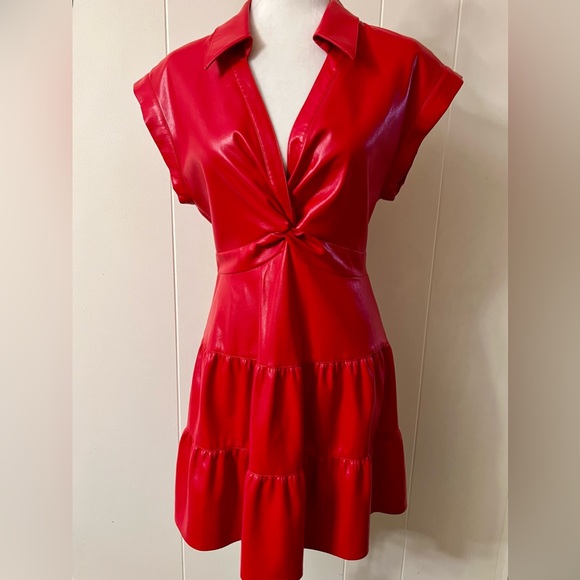 ALICE + OLIVIA Mila red Vegan Leather Deep V Twist-Front Mini Dress 10 - Picture 9 of 15